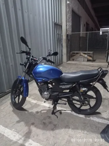 Vendo moto ybr