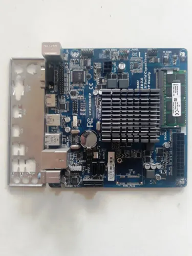 Placa-mãe Pcware Ipx1800g2 Intel Celeron Ddr3