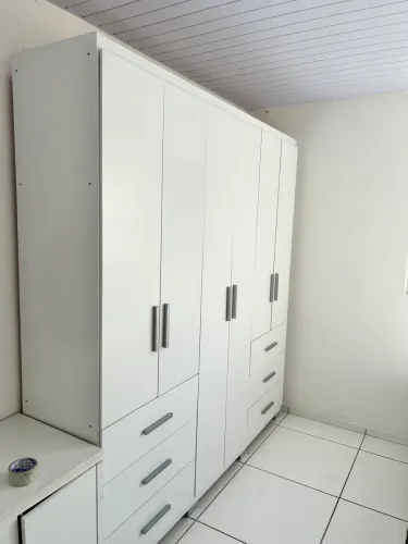 Guarda roupa 6 portas 