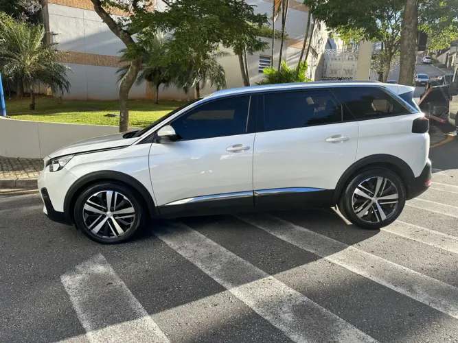 Peugeot 5008 Griffe 1.6 Turbo 16V 5P Aut. 2019