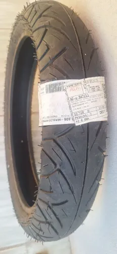 Vendo pneu novo !