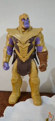 Boneco Thanos Marvel Avengers 30cm Titan Hero Deluxe Hasbro Original