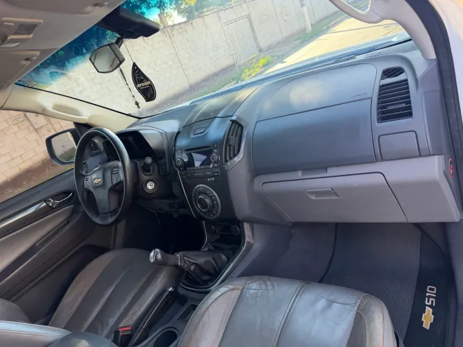 Chevrolet S10 Pick-up LTZ 2.4 F.power 4X2 CD 2013