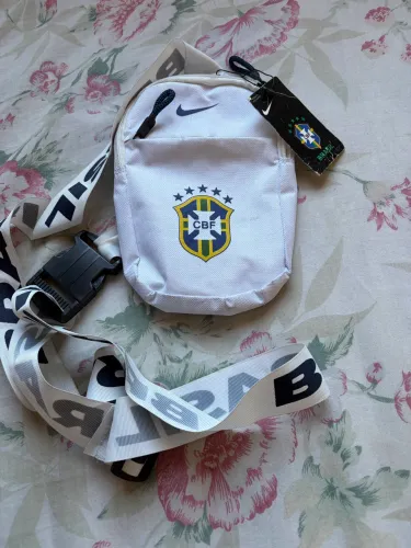 Bolsa Transversal NIKE  Unissex seleção BRASILEIRA ORIGINAL RARIDADE LINDA 