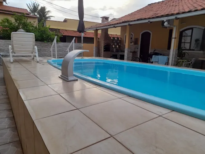 Casa temporada com piscina aquecida. Saquarema Barra Nova ao lado da CBV