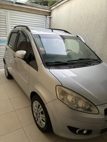 Fiat Idea Attractive 1.4 Fire Flex 8V 5P 2013