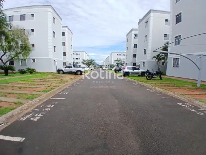 Apartamento para alugar, 2 quartos, Gávea Sul - Uberlândia/MG - Rotina Imobiliária
