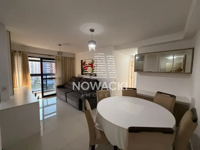 APARTAMENTO MOBILIADO EM CONDOMÍNIO CLUBE COM 2 QUARTOS E 1 VAGA NO CRISTO REI