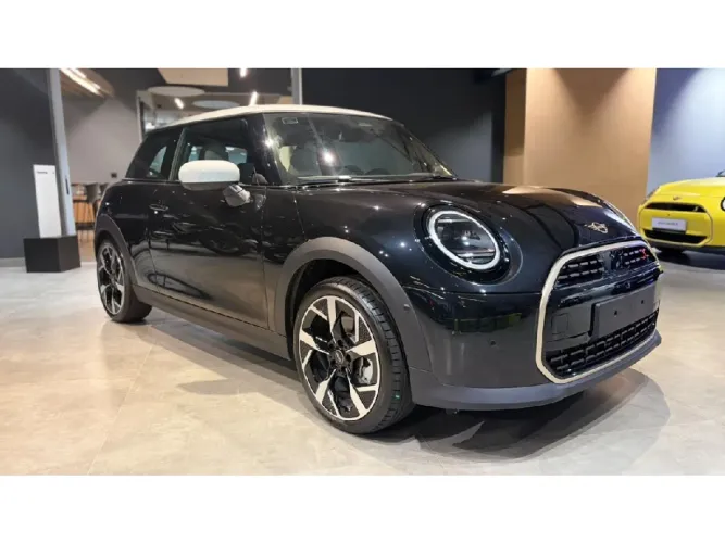 Mini Cooper 2.0 16V Twinpower Gasolina S 2P Steptronic 2026