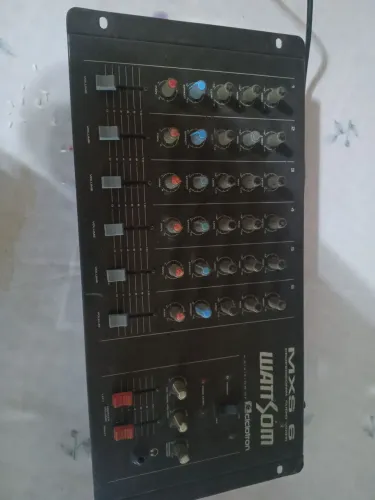 Mesa de som wattom mxs6 liga e não sai som
