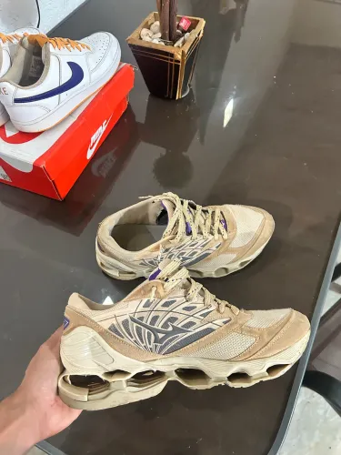 Mizuno Flor de Lótus Bege