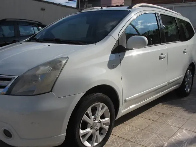 Nissan Livina Grand SL 1.8 16V Flex Fuel Aut. 2014