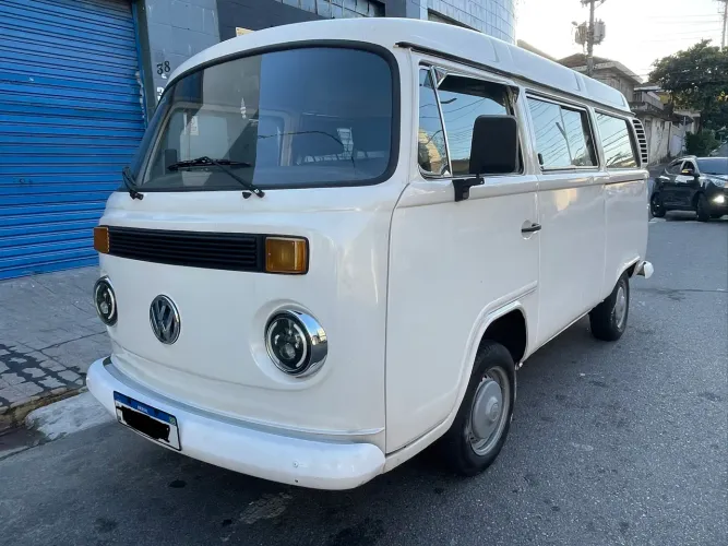 Volkswagen Kombi Standard/ Luxo/ Serie Prata 2000