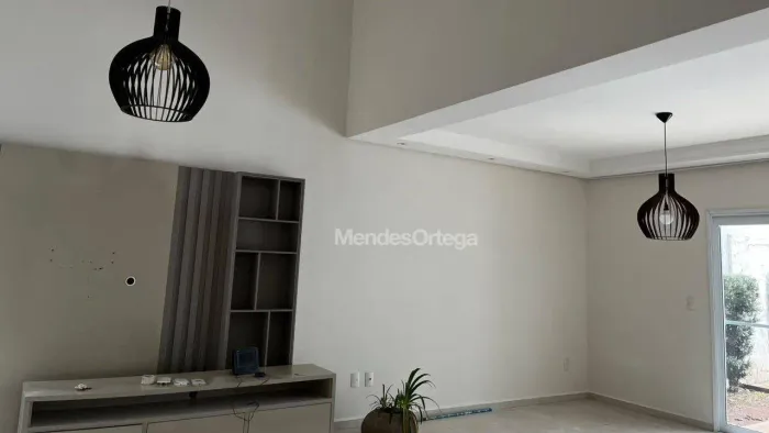 Casa com 3 dormitórios para alugar, 280 m² por R$ 9.000,00/mês - Bairro Itapeva - Votorant