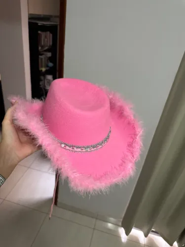 Vende-se lindo chapéu rosa