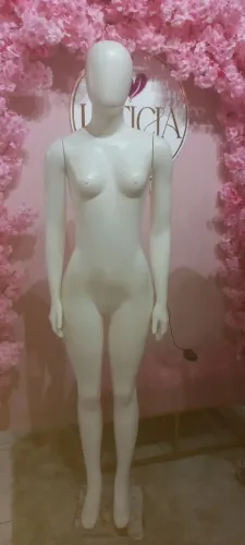 Manequim para loja de roupas ( obs: os dois )