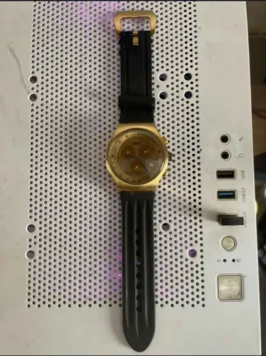 Relógio swatch ouro