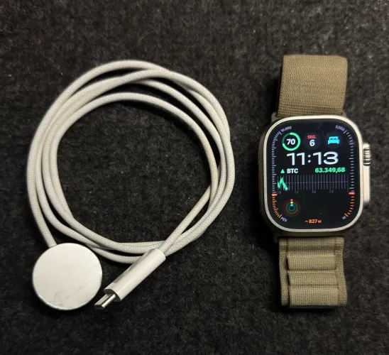Apple Watch Ultra 2 GPS + Cellular 49mm Titânio + Pulseira Original + Carregador