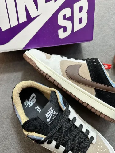 tenis teposicao dunk preto jeans