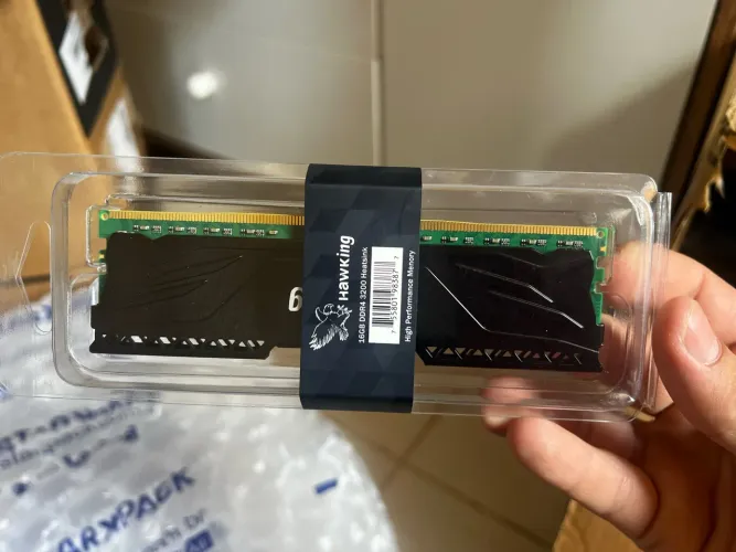 Memória RAM HAWKING 16GB 3200hz