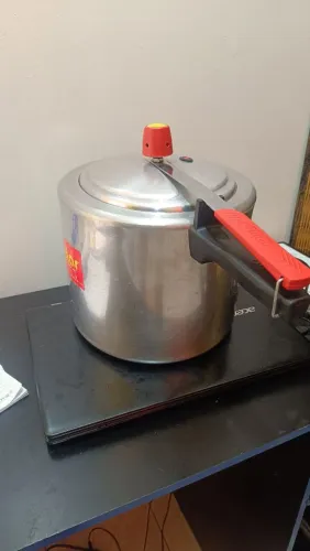 Panela de Pressão Eirilar 10 Litros