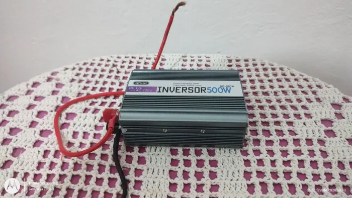Vendo inversor 500W. Potência Máxima: 500W. Capacidade:1000W Surge/ DC 12 V para AC 220 V
