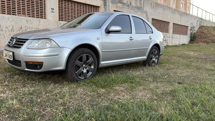 Volkswagen Bora 2.0/ 2.0 Flex 8V Aut. 2009