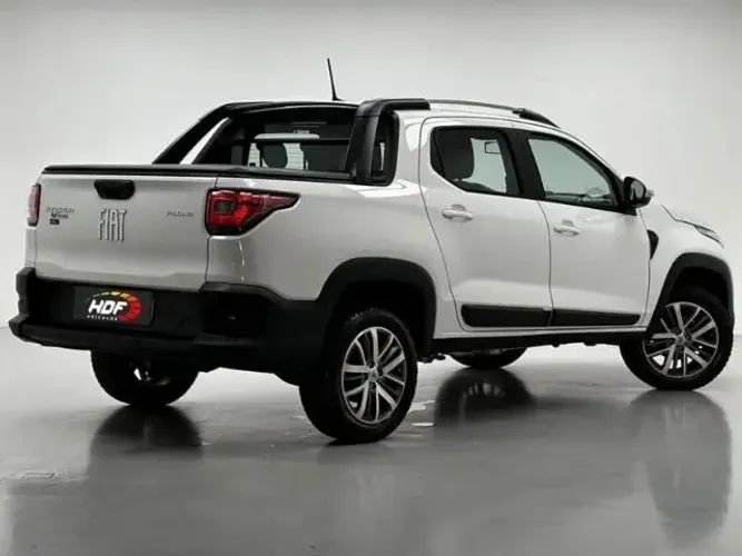 Fiat Strada Volcano 1.3 Flex 8V CD 2023