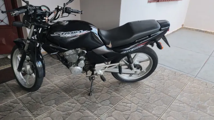 CBX Strada 200 ,ano 2002 ohc