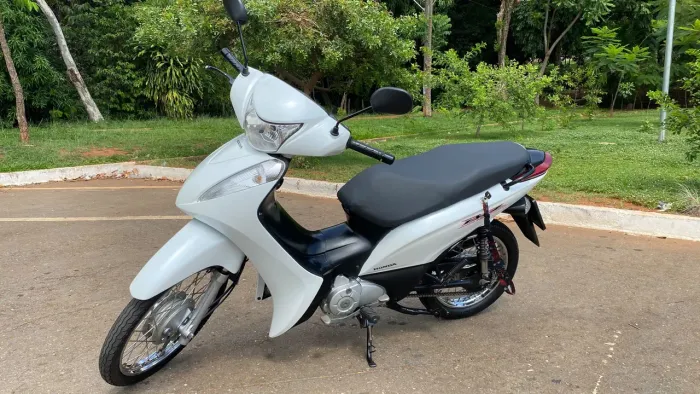 HONDA BIZ 110i 2017 BRANCA PEROLIZADA