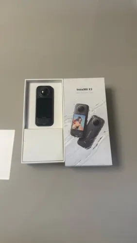 Câmera insta 360