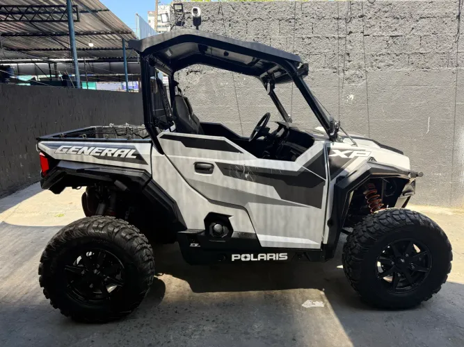 UTV general xp 1000 polares.  