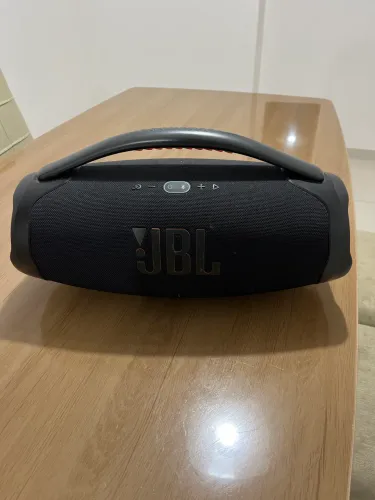 Vendo JBL boombox 3, 1.500,00 reais