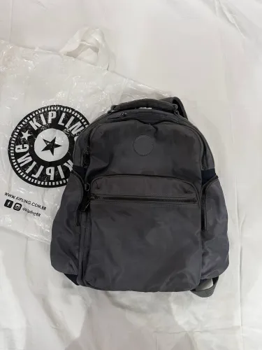Mochila kipling cinza original