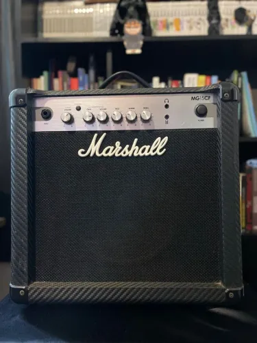 VENDO - Amplificador Marshall MG15CF - 15W