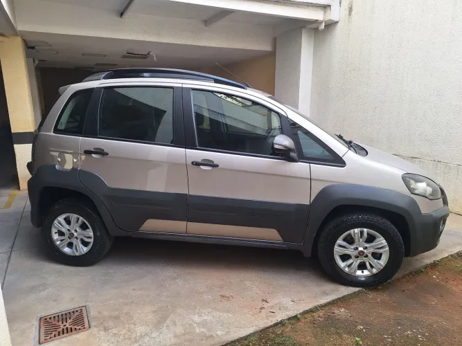 Fiat Idea Advent./ Adv.locker 1.8 MPI Flex 5P 2015