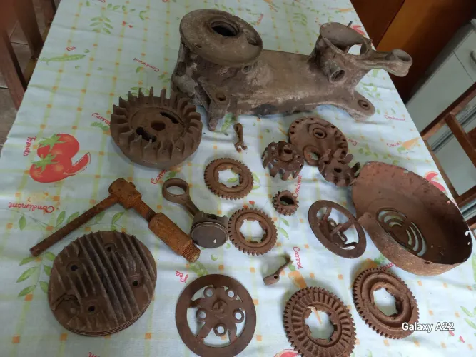 lote de pecas de lambreta li .