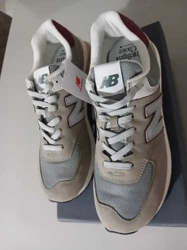 Tênis New balance 574V2