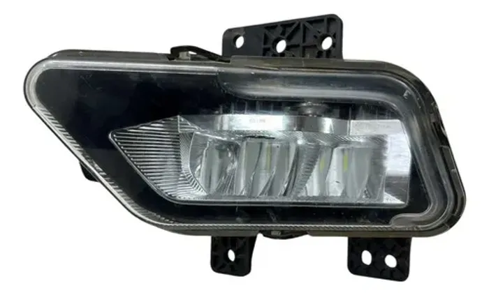 Farol Milha Esquerdo Fiat Strada 2024 Led Branco