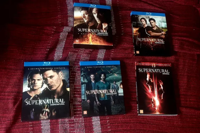BLU-RAY E DVD  SOBRENATURAL 