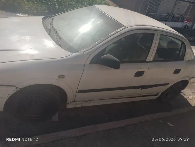 Chevrolet Astra Sedan/ GL Sedan 1.8 MPFI 4P (álcool) 2002
