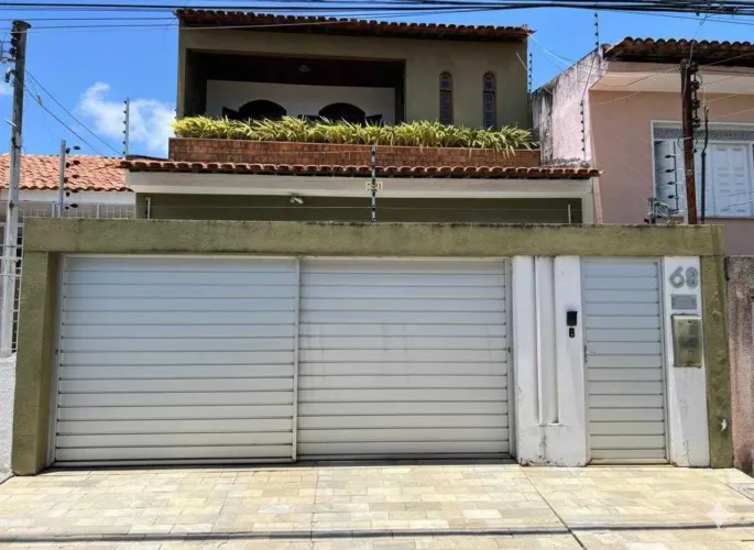 Casa duplex no Bairro Suissa. [13523]