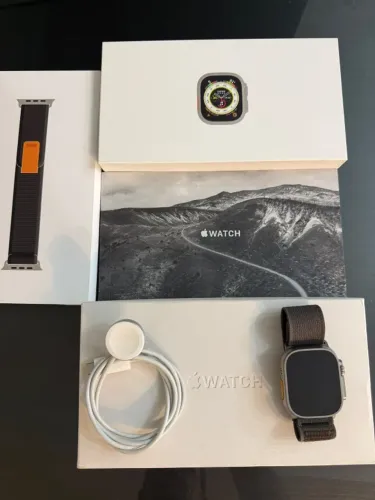 Apple Watch Ultra GPS + Cellular - Caixa de titânio 49 mm