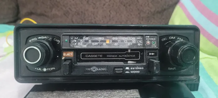 Rádio toca fita motorádio