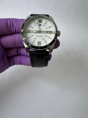 Relógio Tommy Hilfiger modelo 1790919