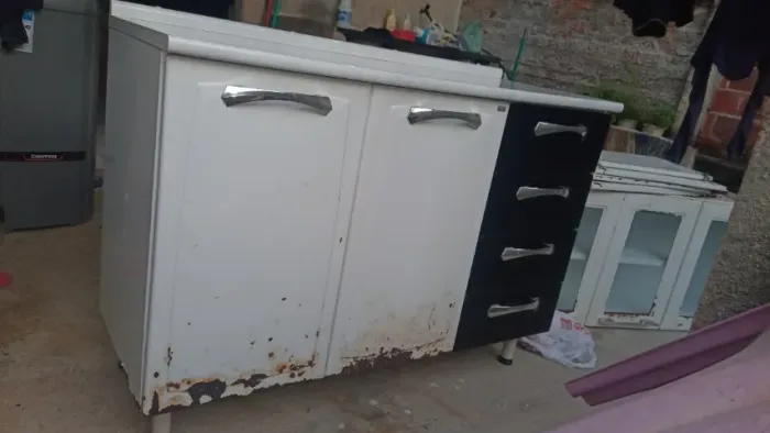 Balcão usado de cozinha 