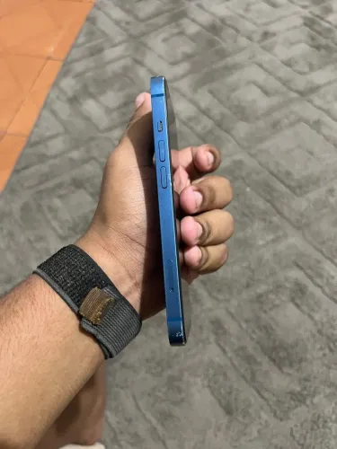 iPhone 13 normal
