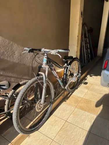 Vende-se bicicleta aro 29