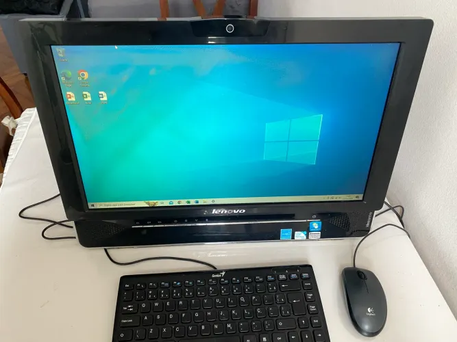 ALL INNONE LENOVO Core 2 Duo 3,2GHZ, Tela 21, Memória 8Gb e SSD 128Gb