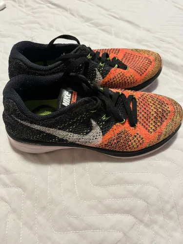 Nike flyknit lunar 3